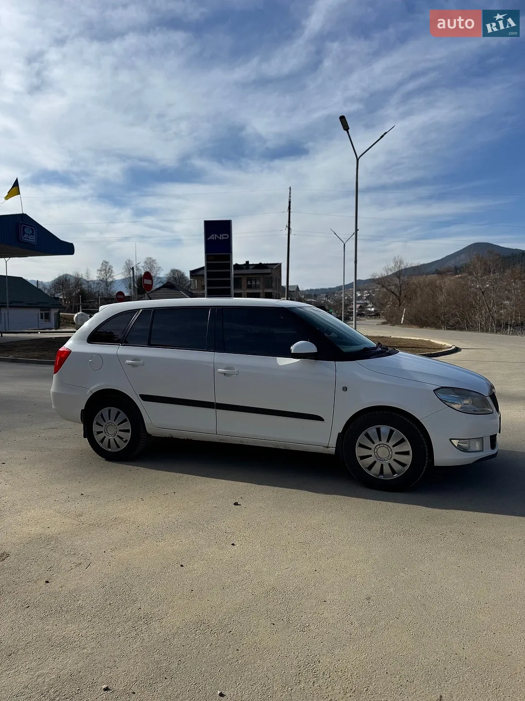 2010 Skoda Fabia - мініатюра 10