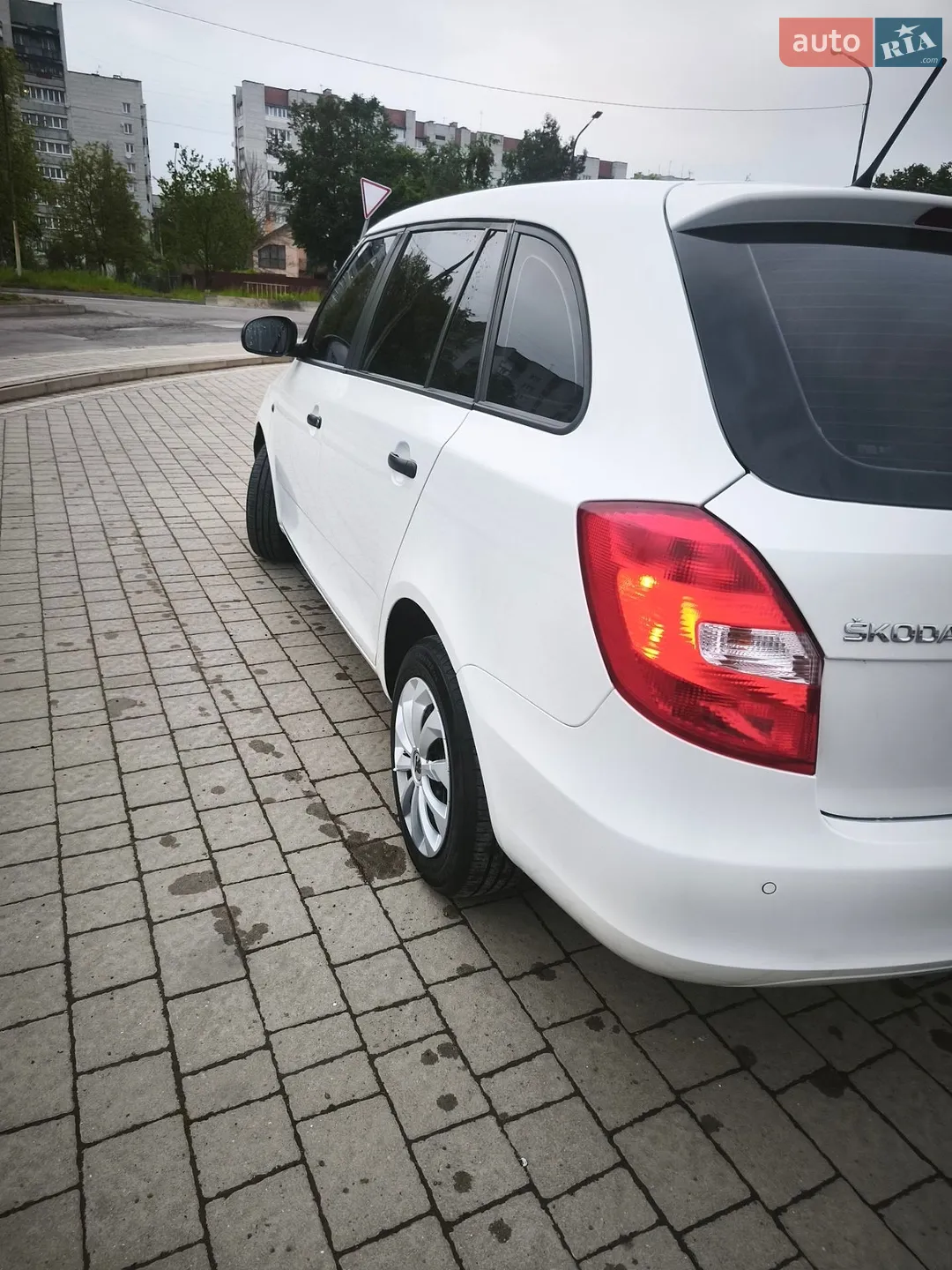 2014 Skoda Fabia - мініатюра 5