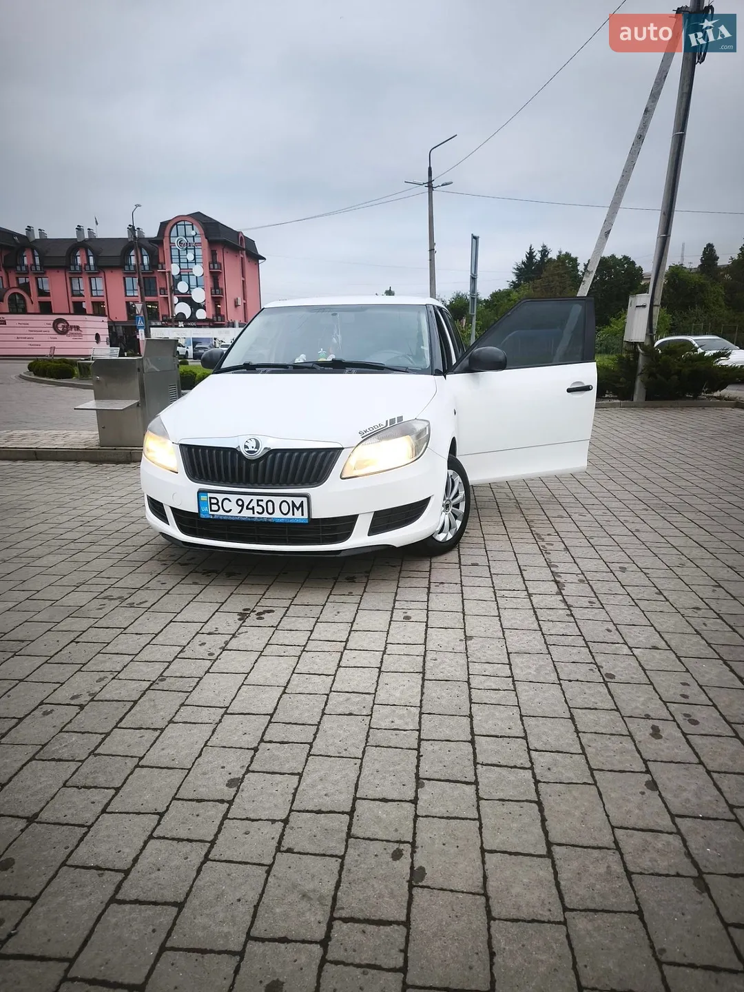 2014 Skoda Fabia - мініатюра 3