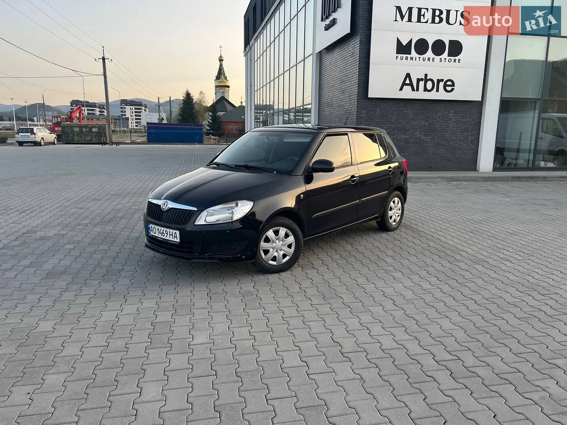 2010 Skoda Fabia - мініатюра 2