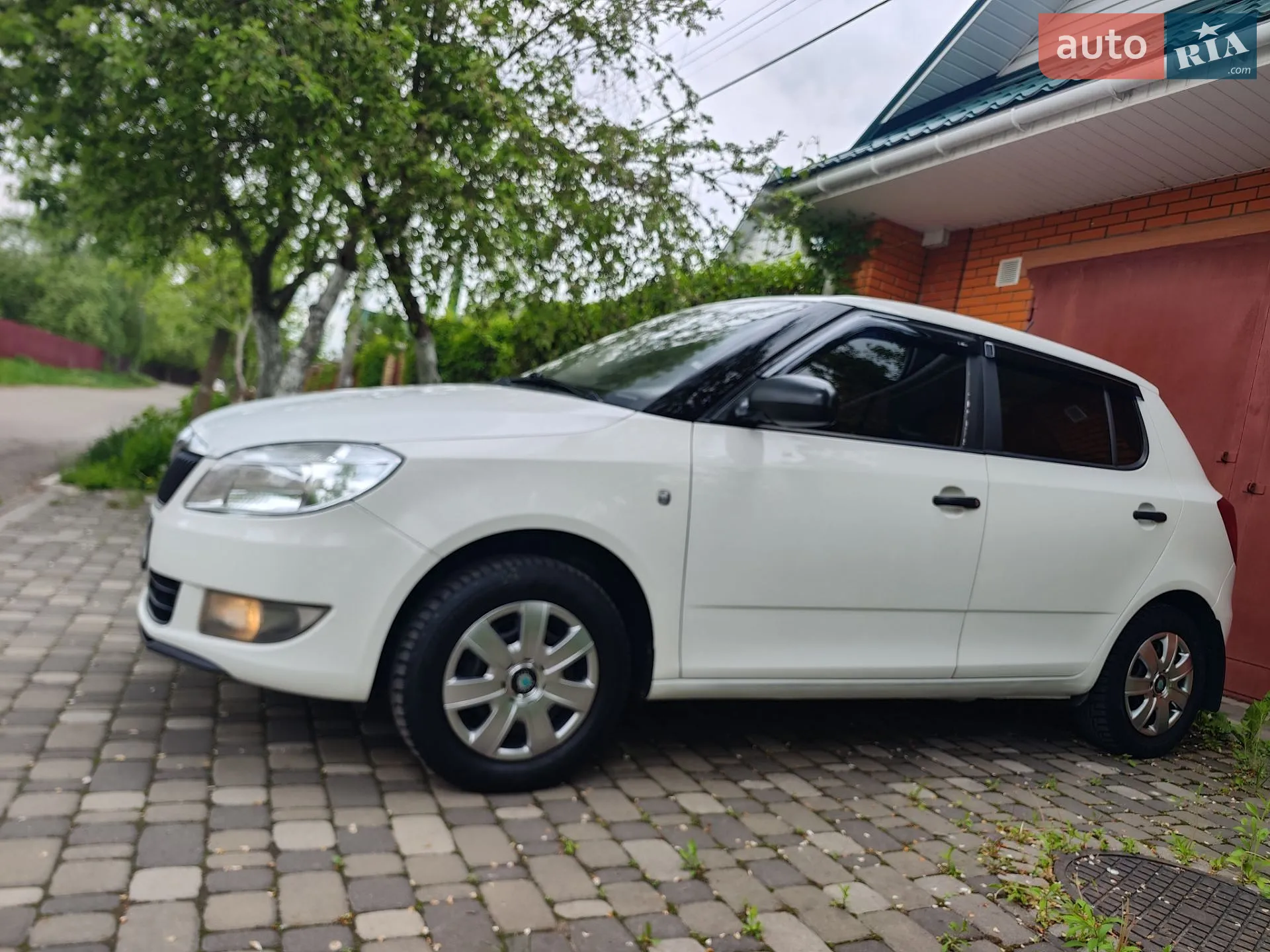 2011 Skoda Fabia - мініатюра 3