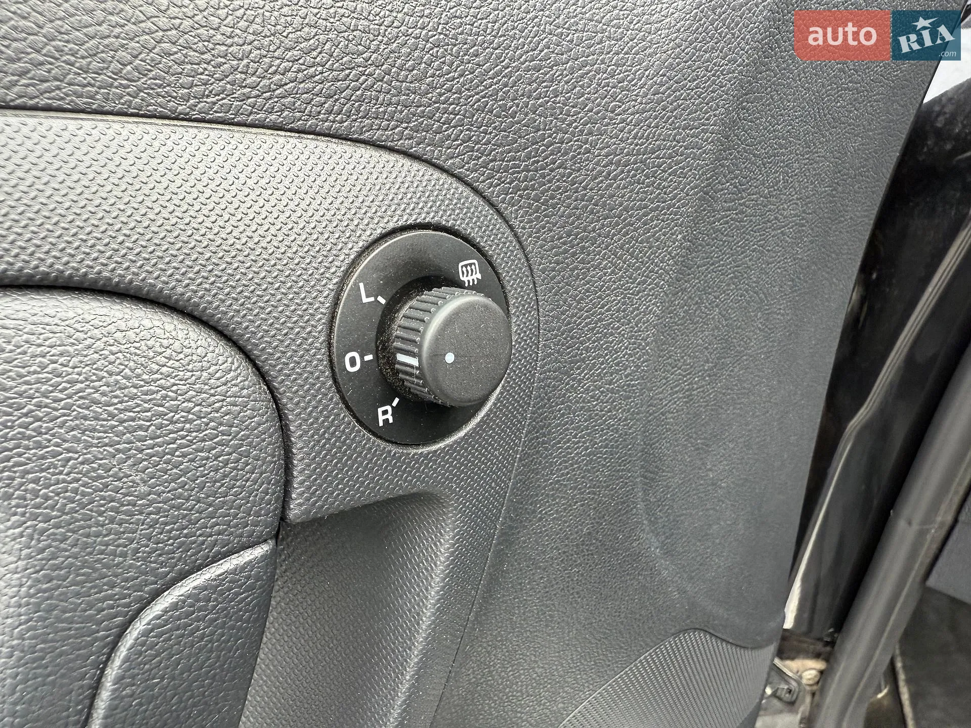 2012 Skoda Fabia - мініатюра 51