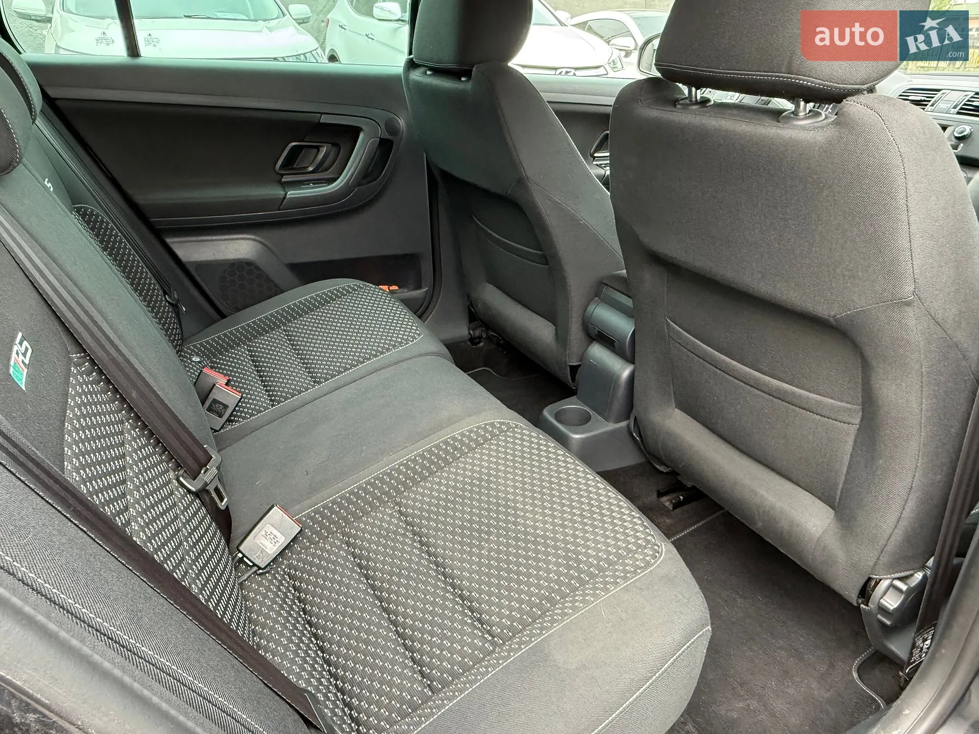 2012 Skoda Fabia - мініатюра 62
