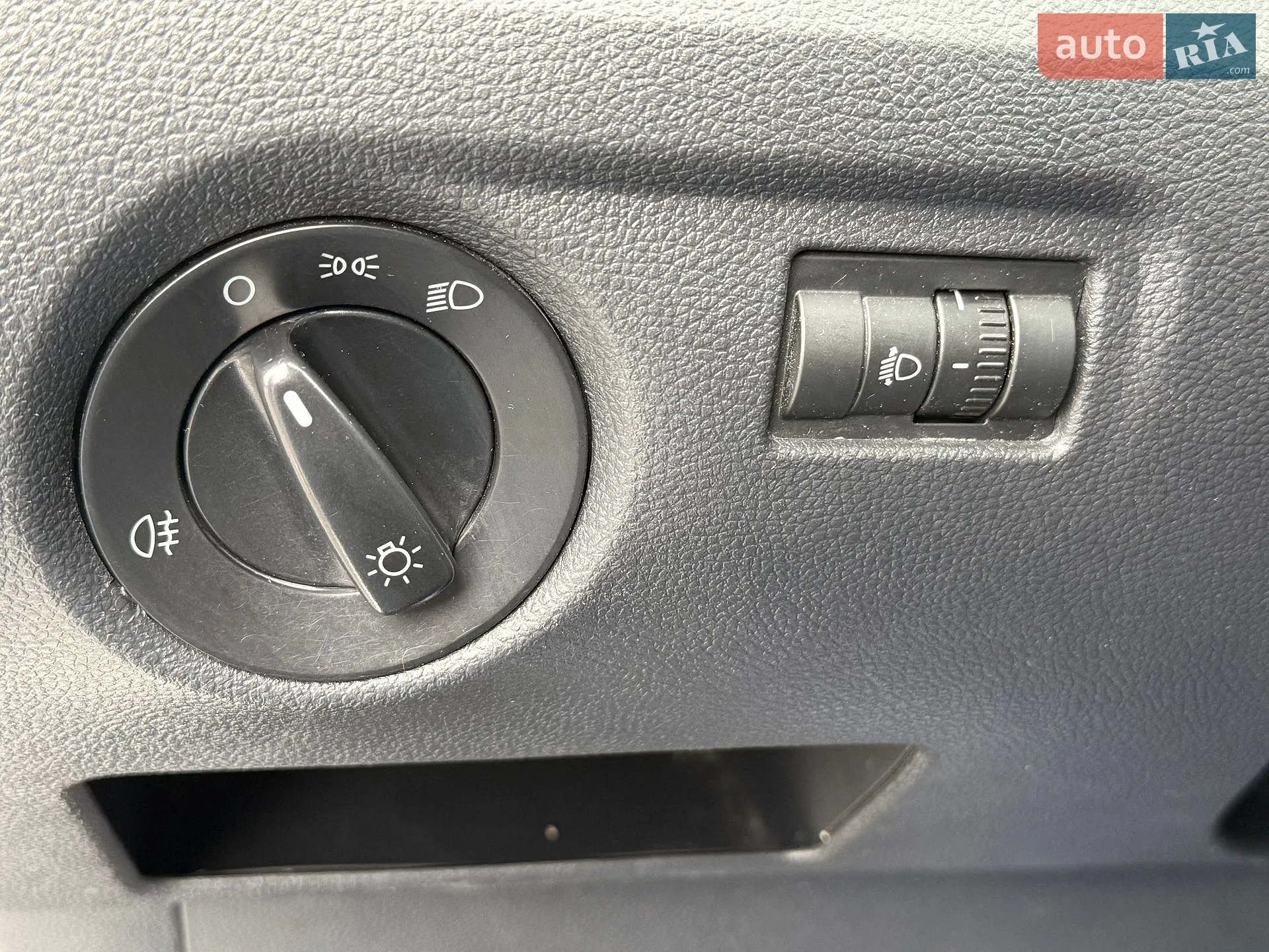 2012 Skoda Fabia - мініатюра 49