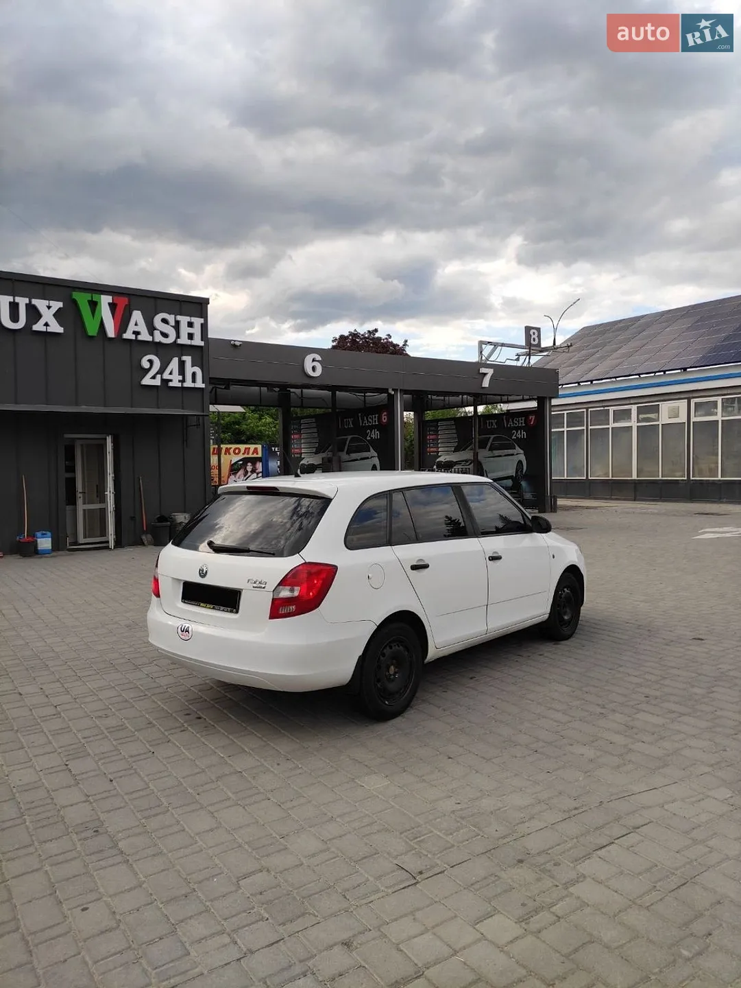 2010 Skoda Fabia - мініатюра 5