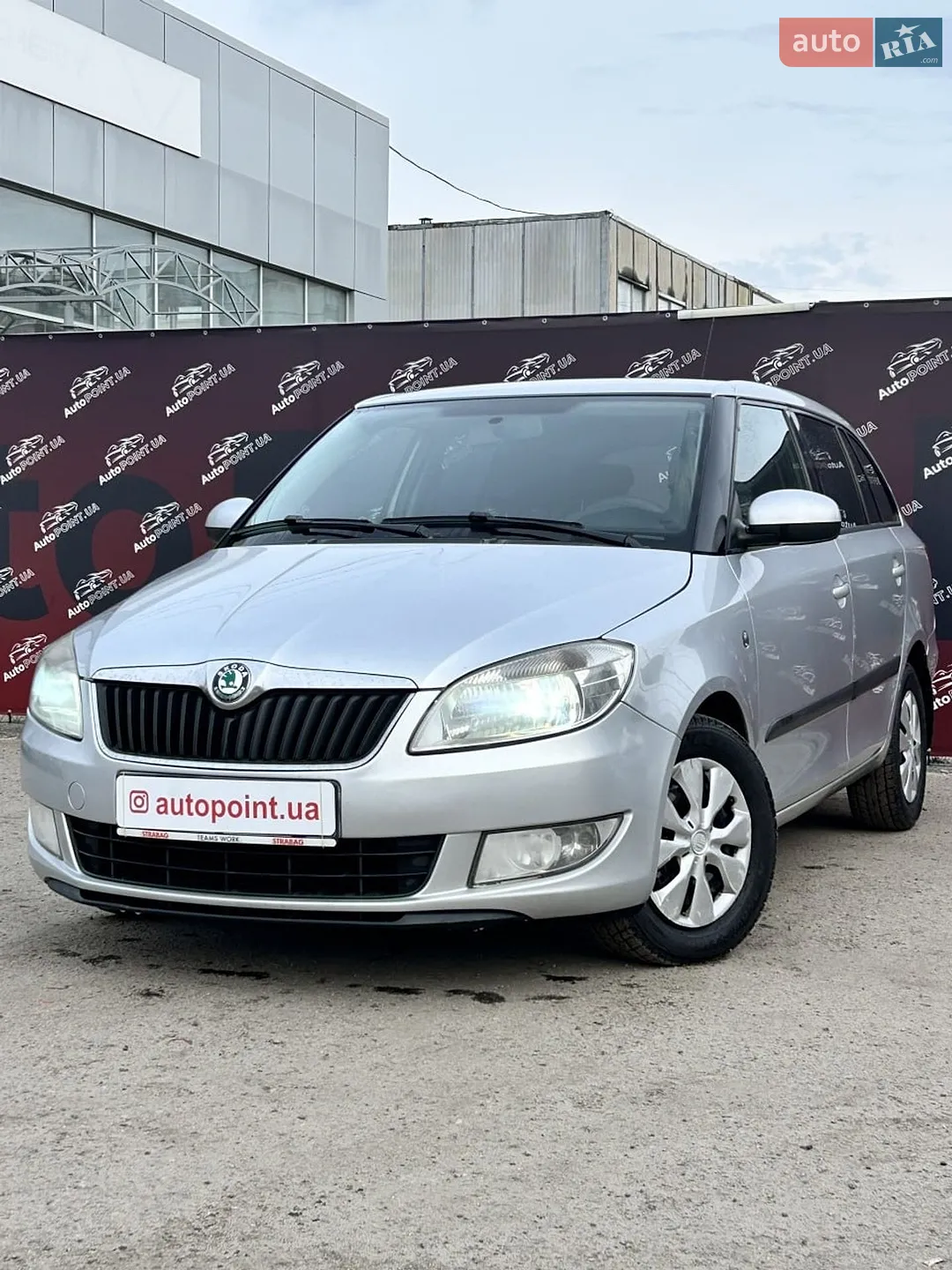 2010 Skoda Fabia - мініатюра 3