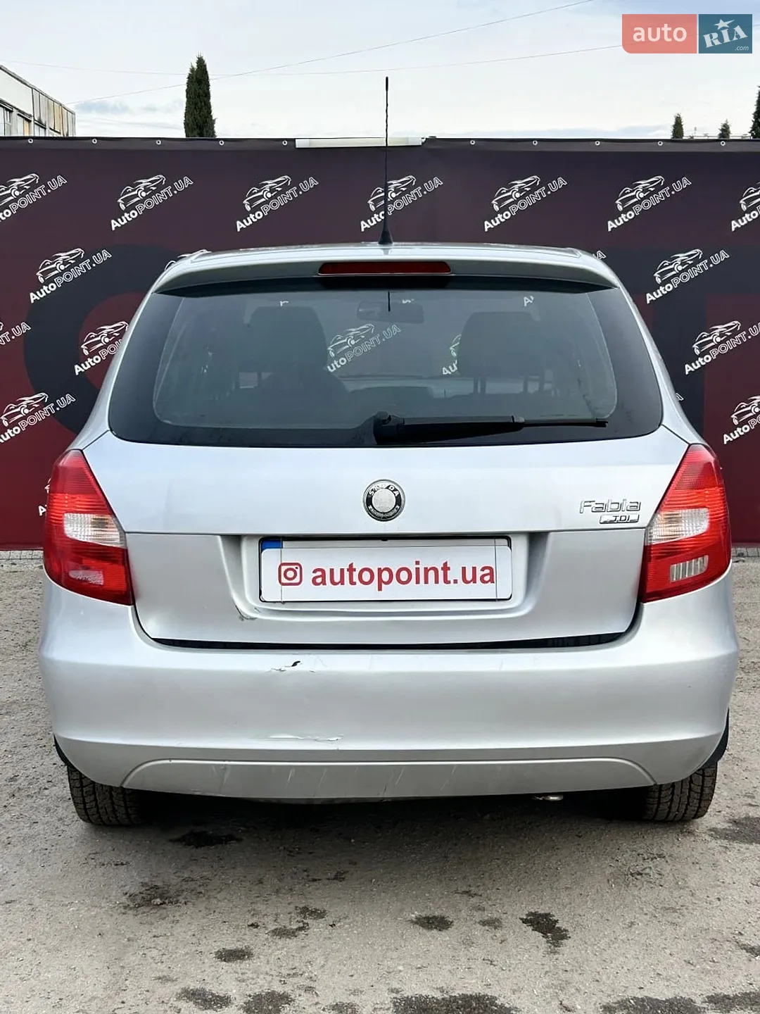 2010 Skoda Fabia - мініатюра 9