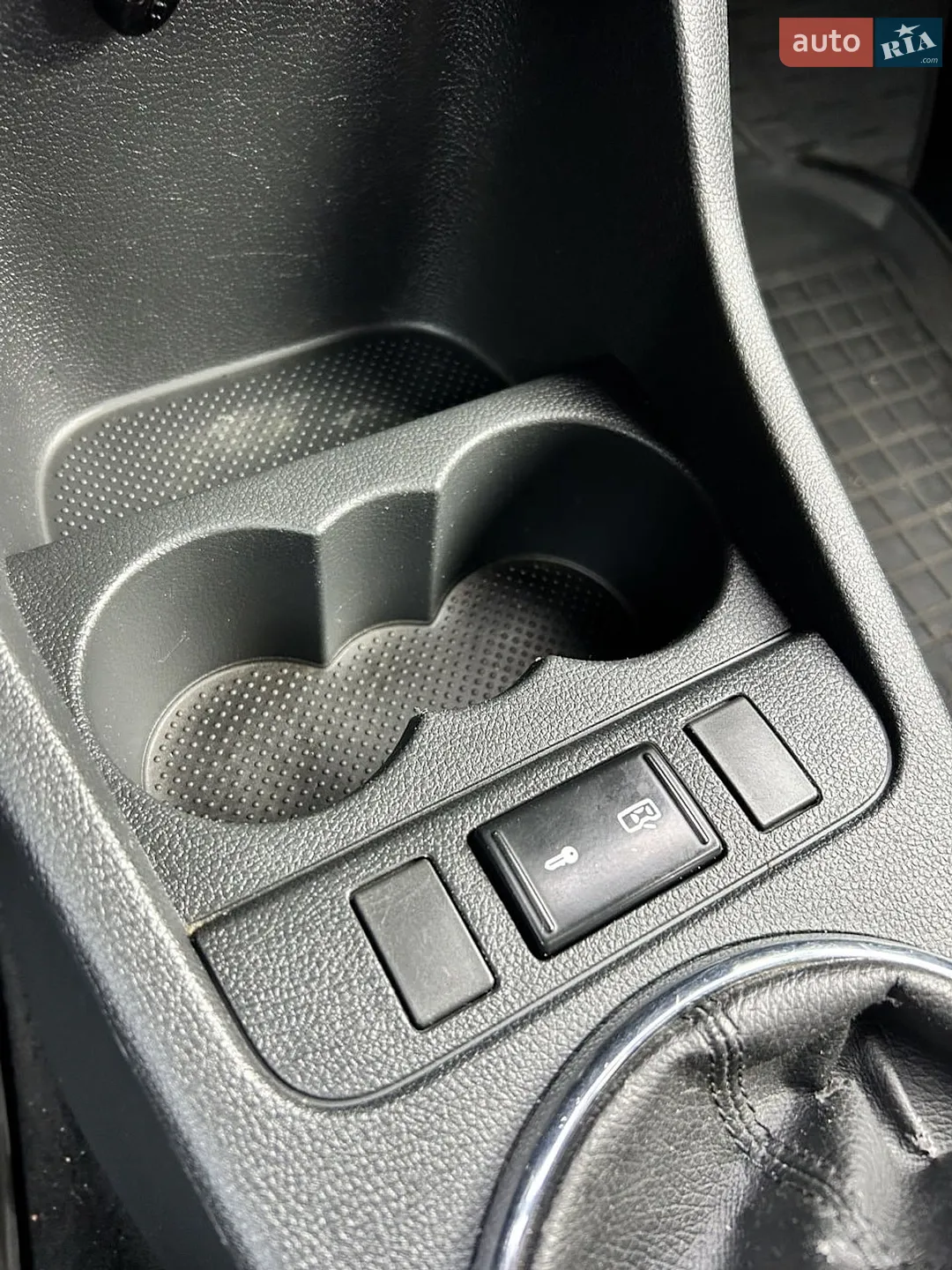 2010 Skoda Fabia - мініатюра 21