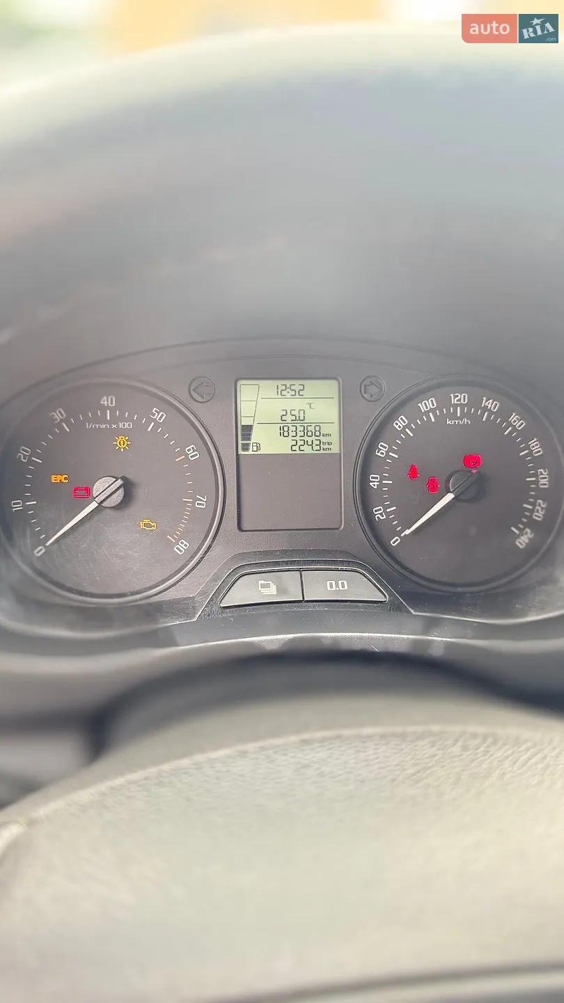 2012 Skoda Fabia - мініатюра 14