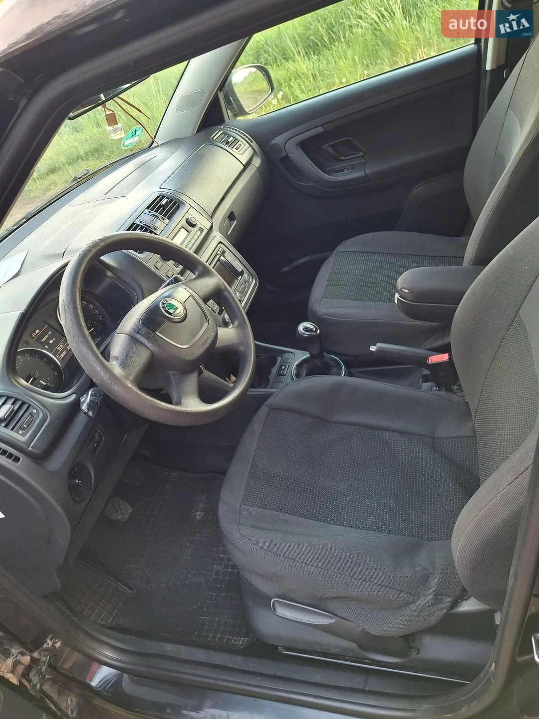 2010 Skoda Fabia - мініатюра 6