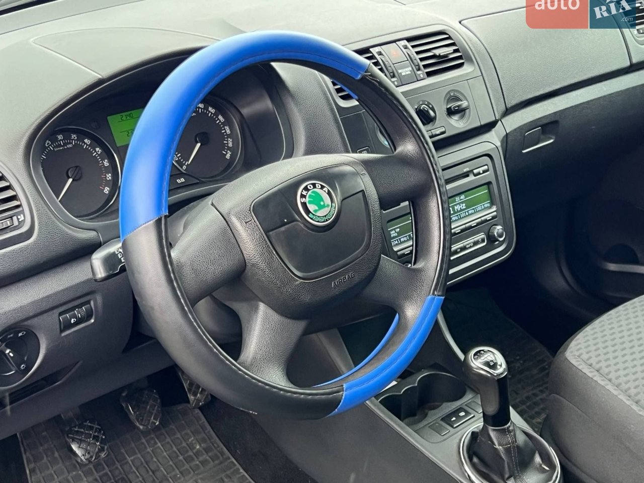 2010 Skoda Fabia - мініатюра 7