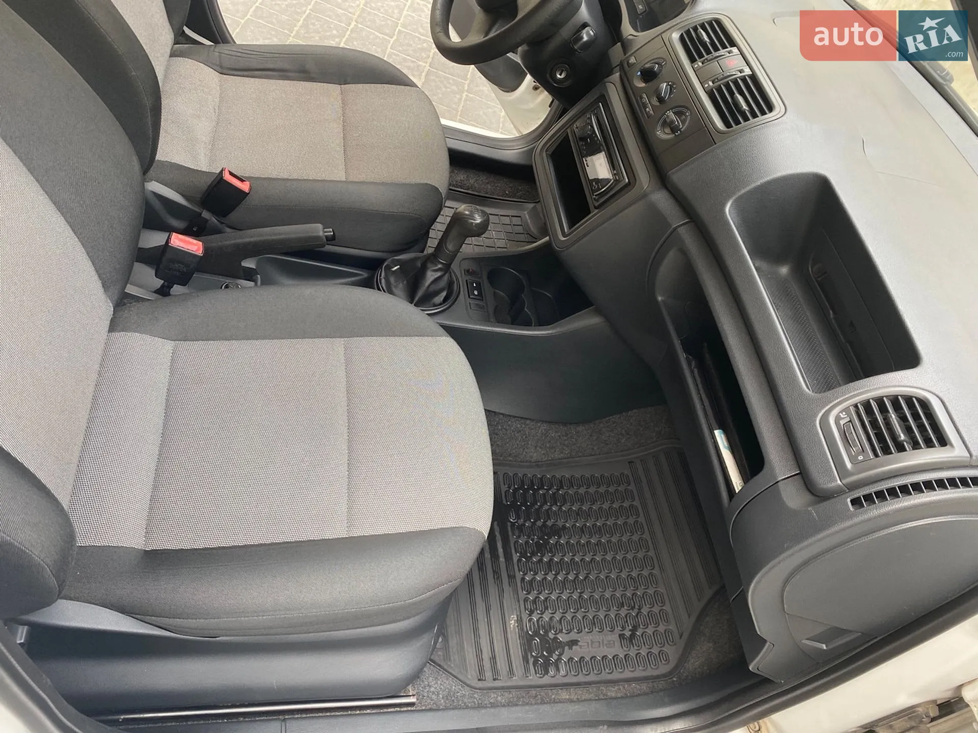 2012 Skoda Fabia - мініатюра 15