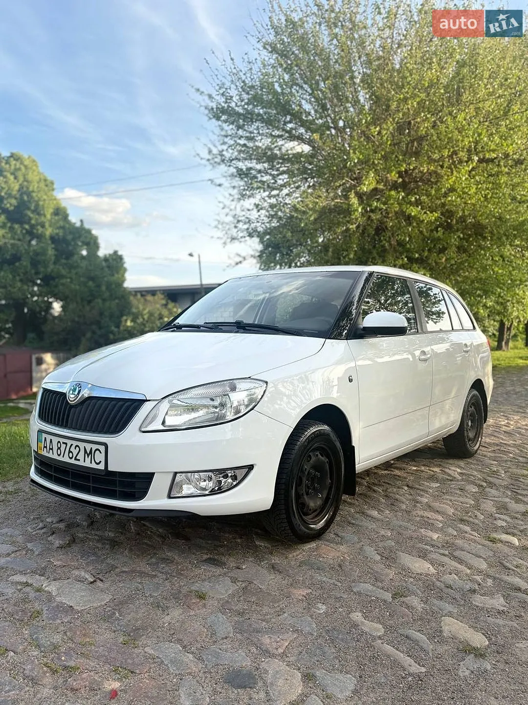 2012 Skoda Fabia - мініатюра 2