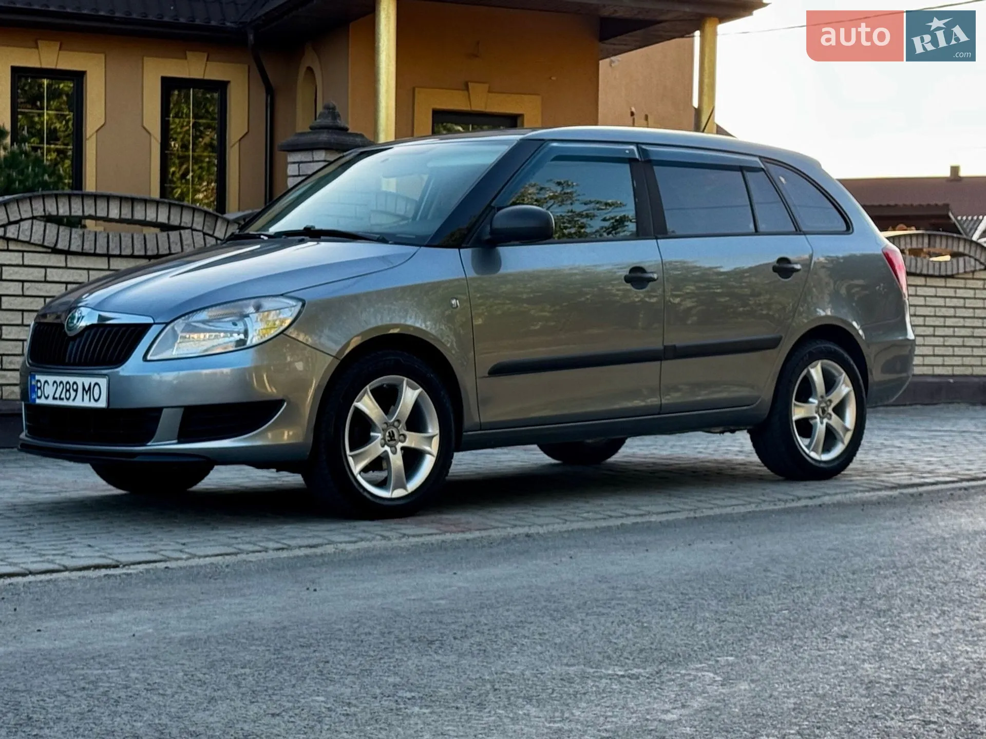 2012 Skoda Fabia - мініатюра 8