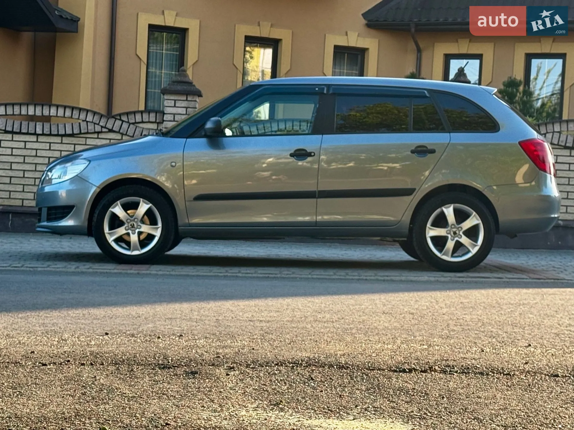 2012 Skoda Fabia - мініатюра 10