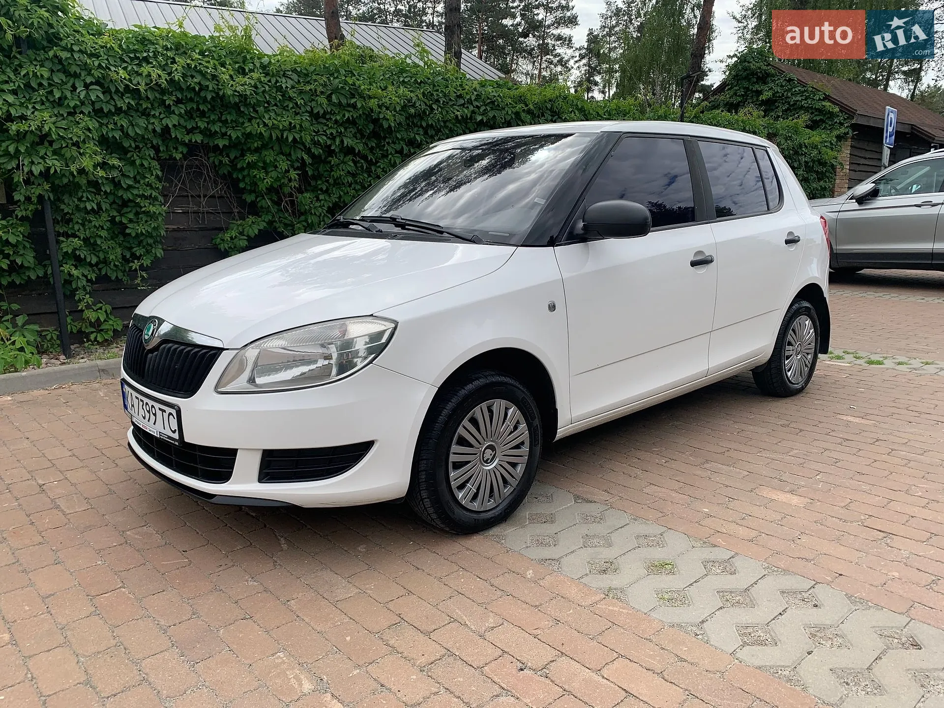 2011 Skoda Fabia - мініатюра 9