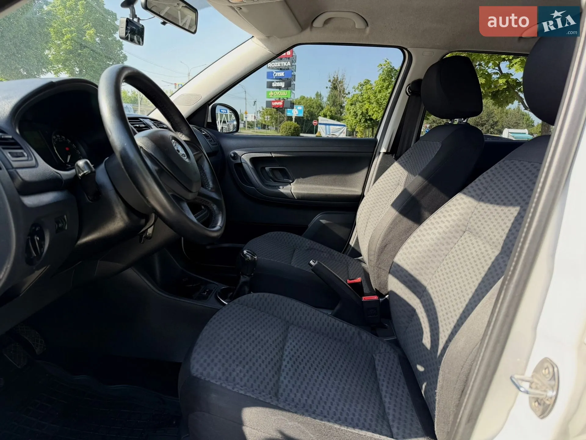 2013 Skoda Fabia - мініатюра 9