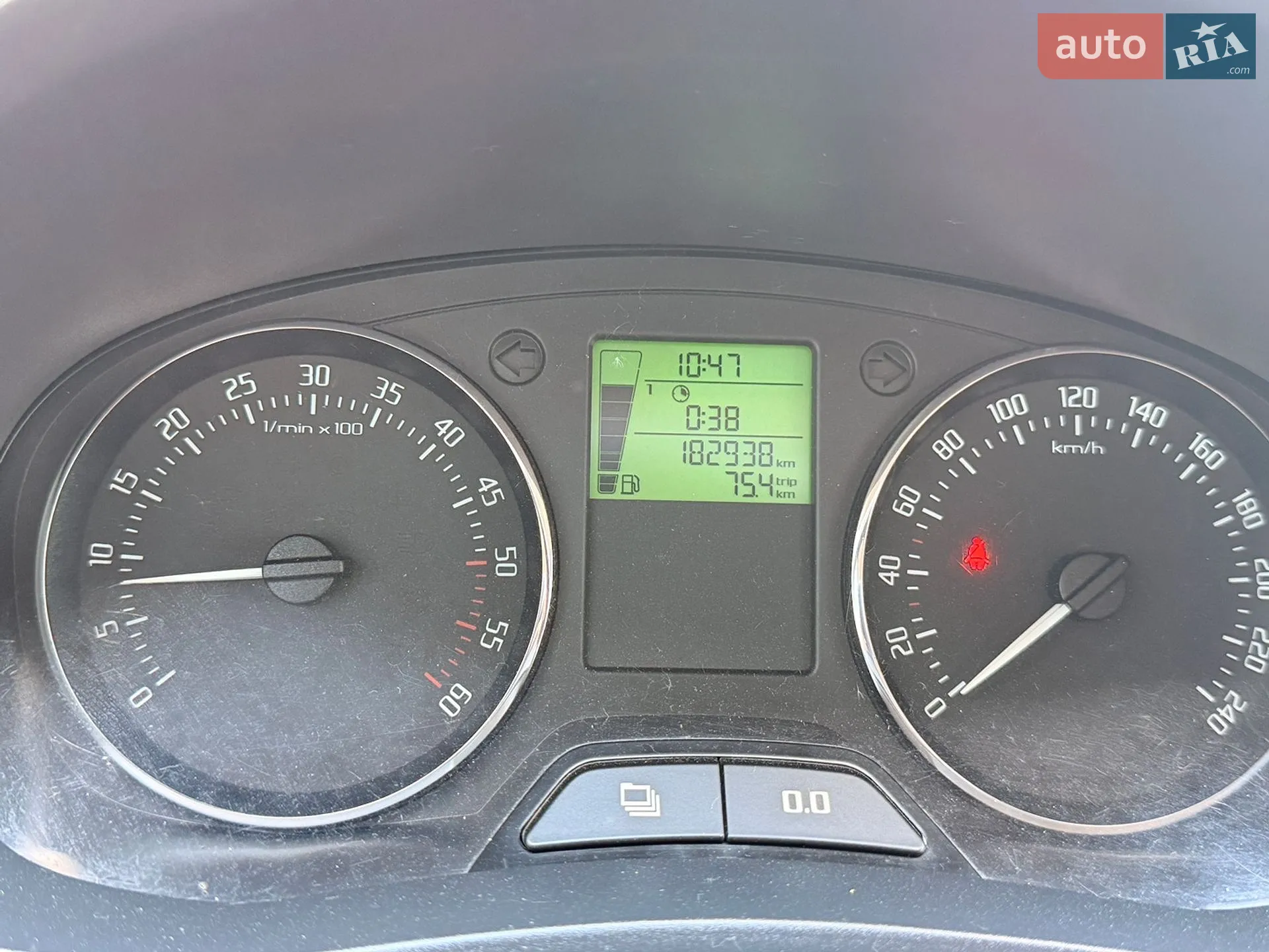 2012 Skoda Fabia - мініатюра 9