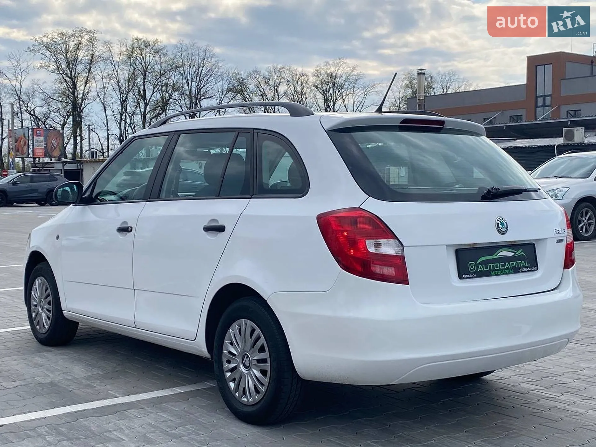 2011 Skoda Fabia - мініатюра 17