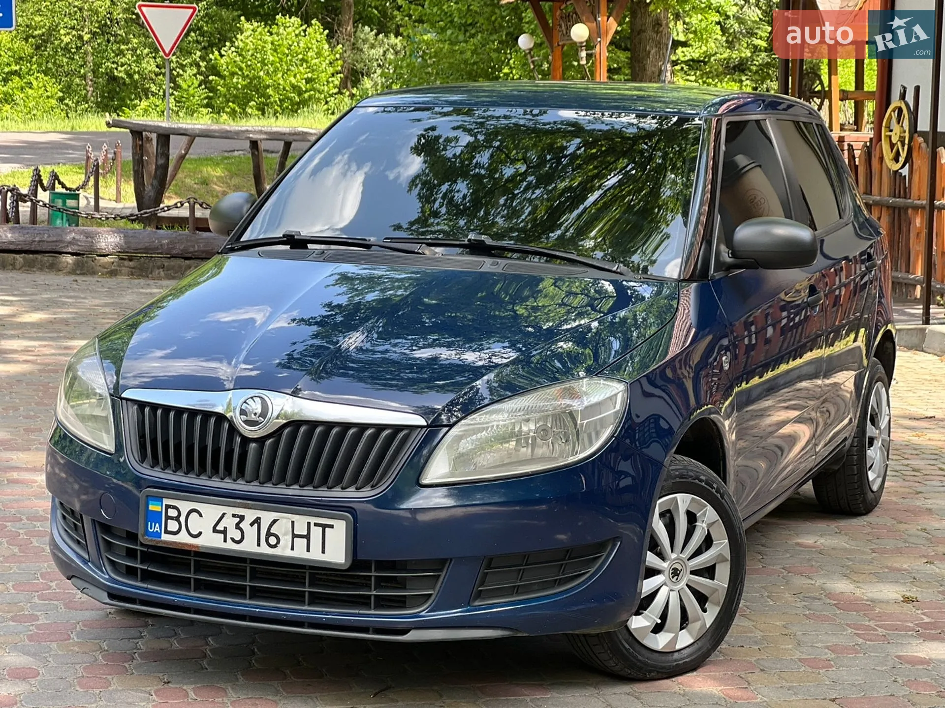2013 Skoda Fabia - мініатюра 2