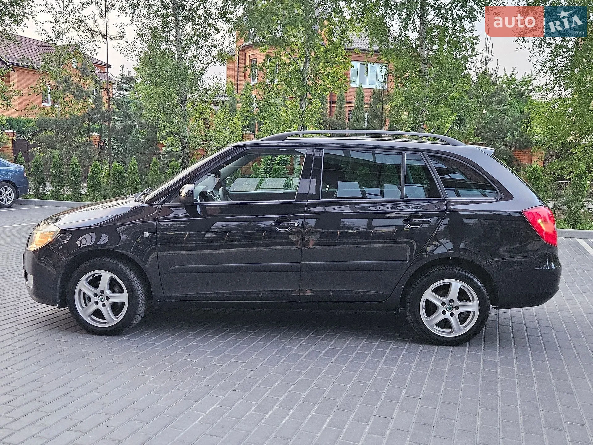 2010 Skoda Fabia - мініатюра 4