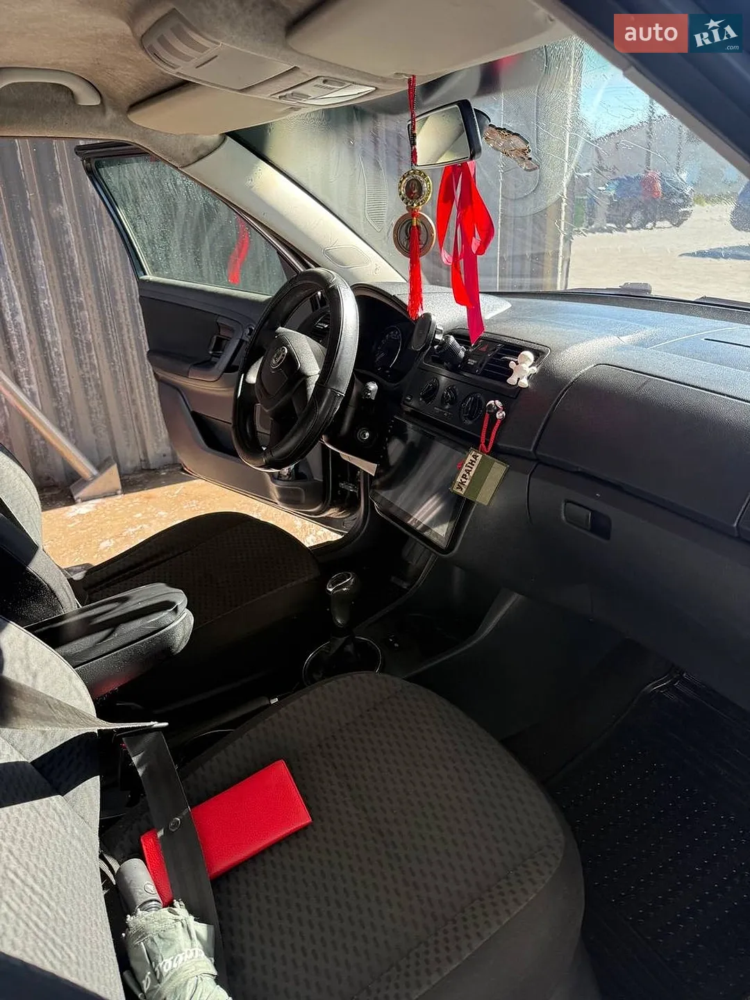2010 Skoda Fabia - мініатюра 2
