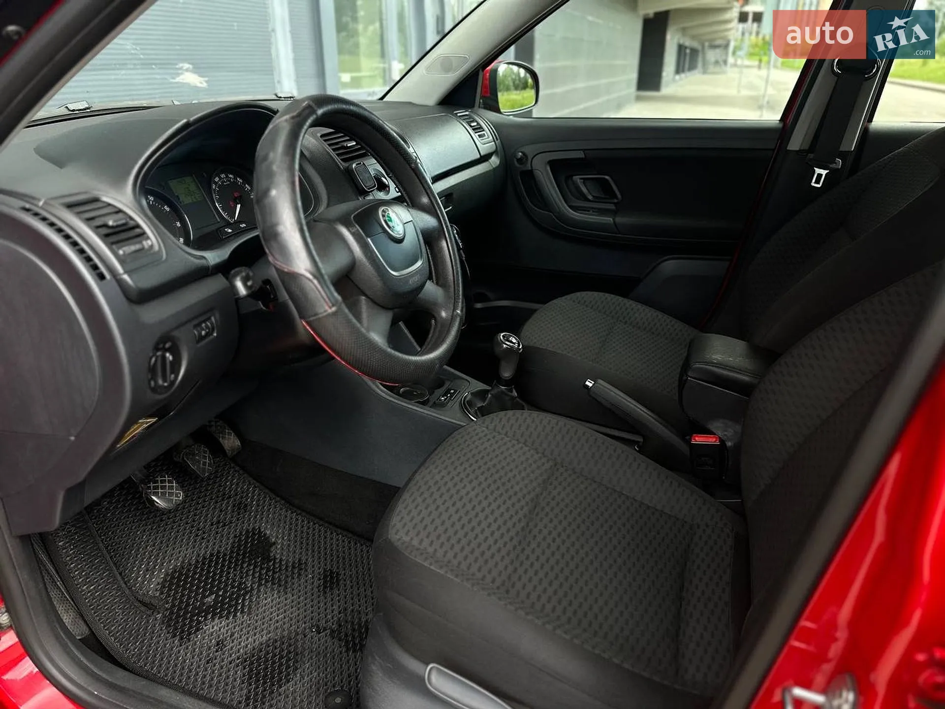 2012 Skoda Fabia - мініатюра 10
