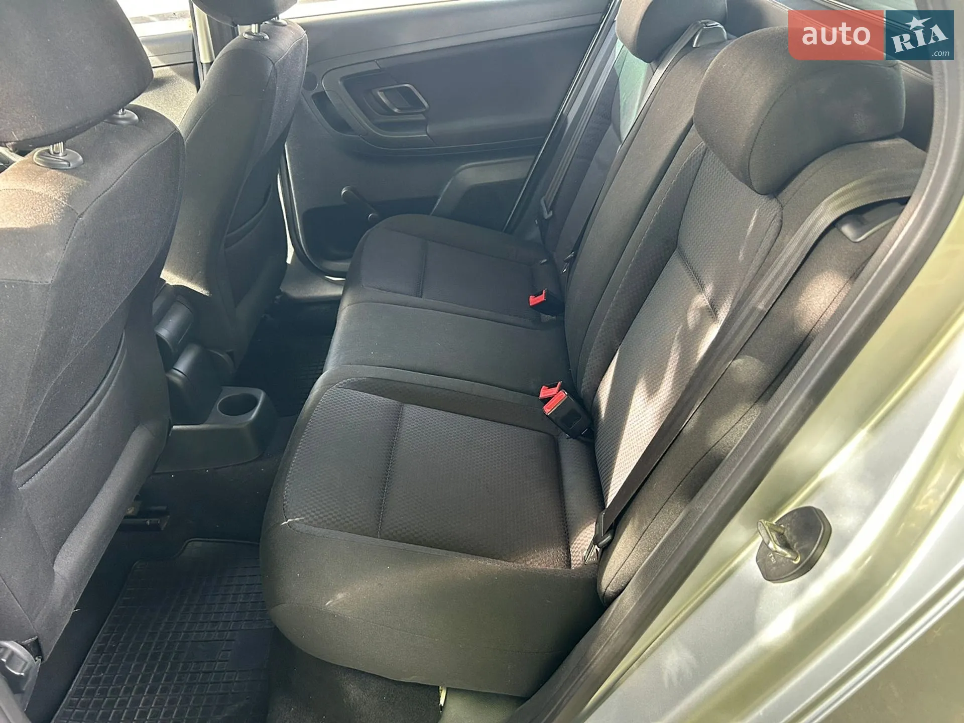 2010 Skoda Fabia - мініатюра 37