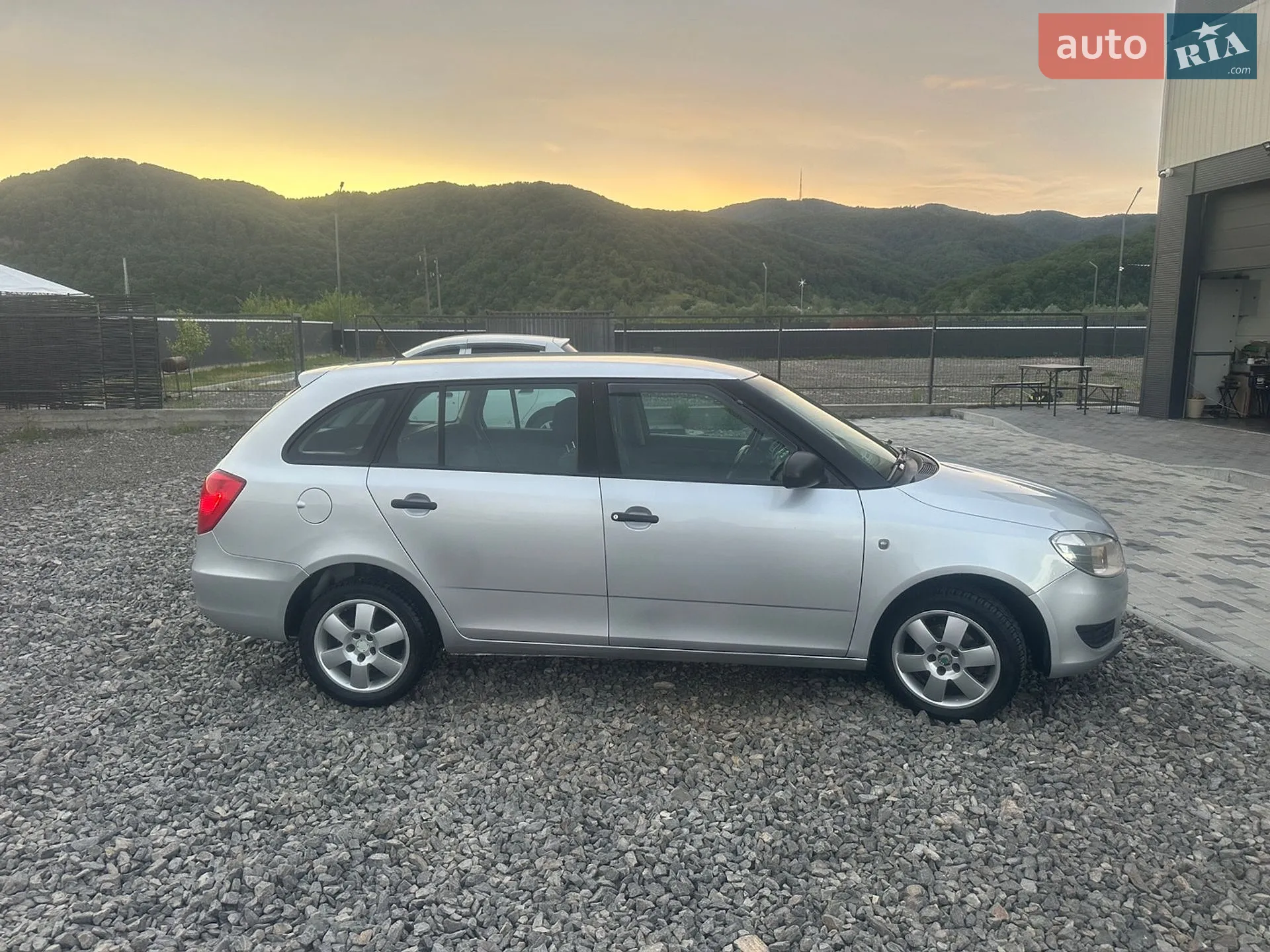 2011 Skoda Fabia - мініатюра 4