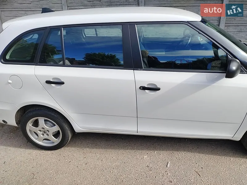 Skoda Fabia 2010 VIN TMB1CB5J8B3095840 фото оголошення 9 з 41