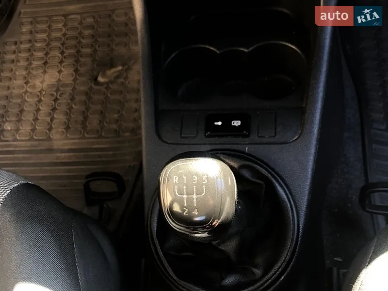 Skoda Fabia 2013 VIN TMB1SB5J3E3072585 фото оголошення 22 з 61
