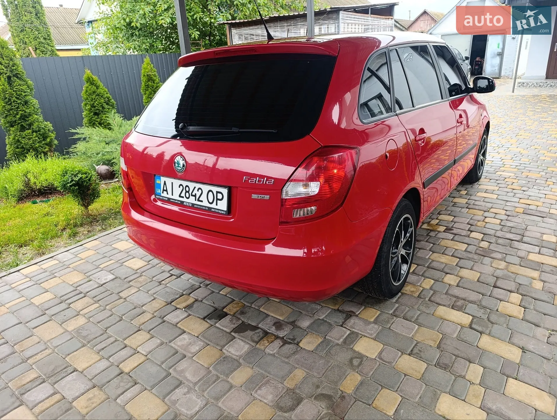 2011 Skoda Fabia - мініатюра 9