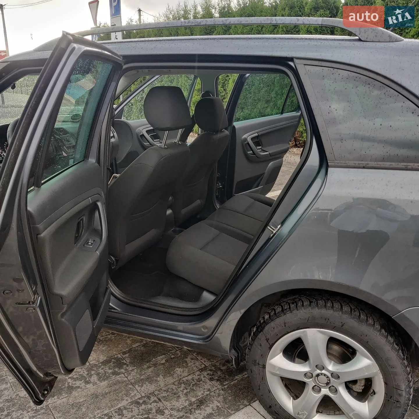 2010 Skoda Fabia - мініатюра 13