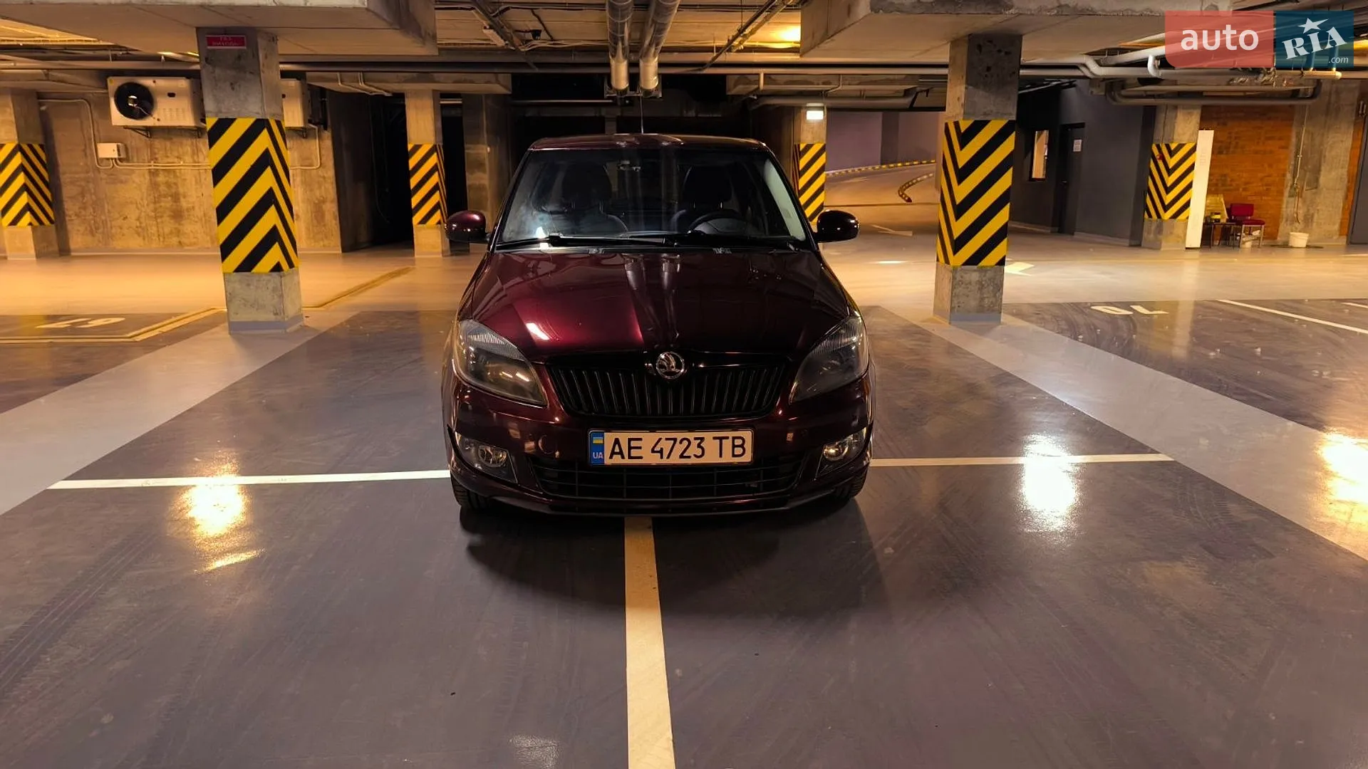 2011 Skoda Fabia - мініатюра 2