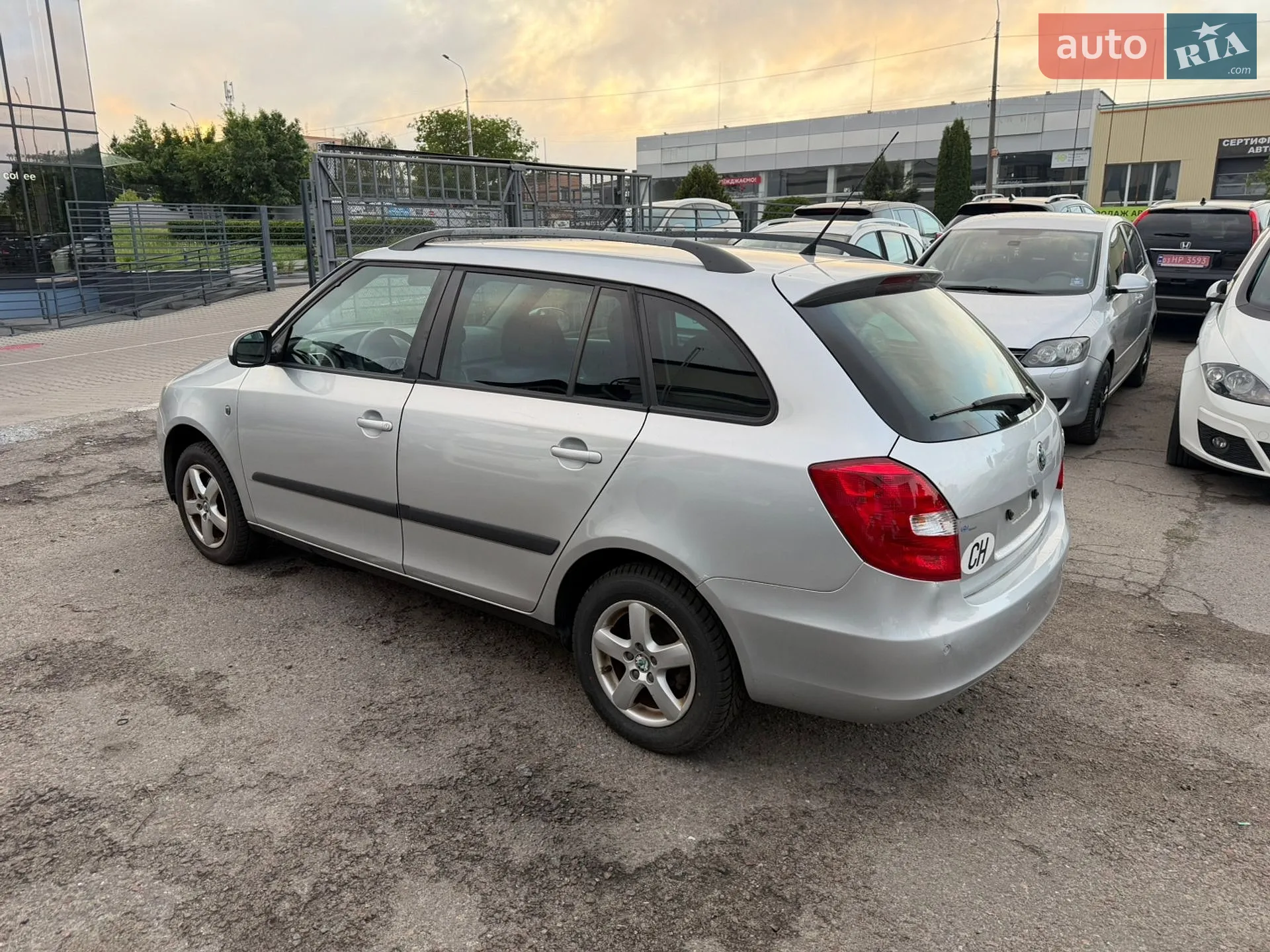 2010 Skoda Fabia - мініатюра 31