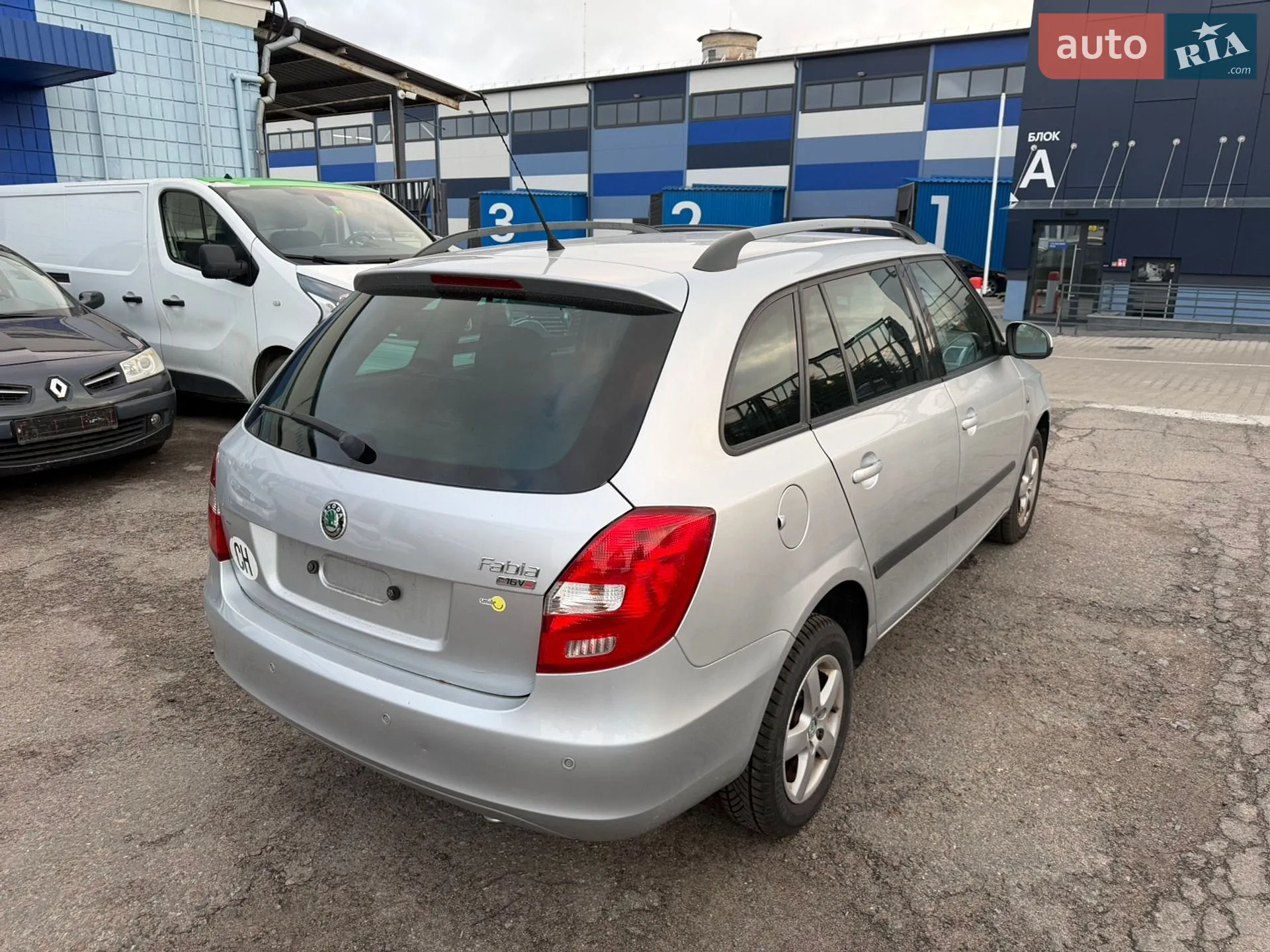 2010 Skoda Fabia - мініатюра 38