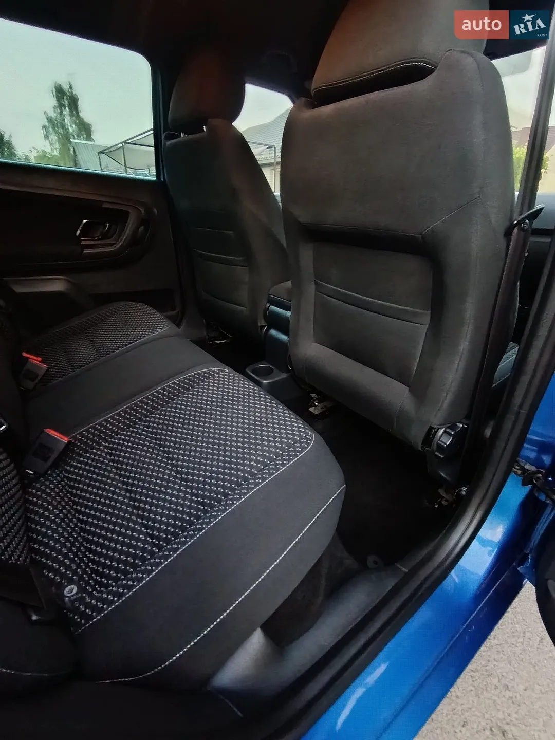 2011 Skoda Fabia - мініатюра 50