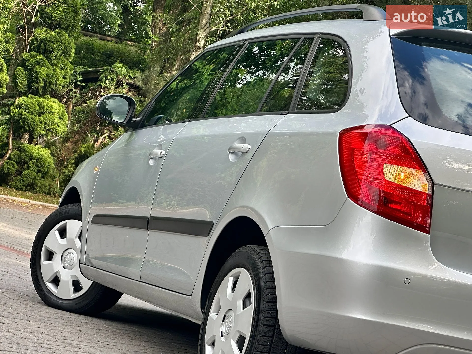 2010 Skoda Fabia - мініатюра 61