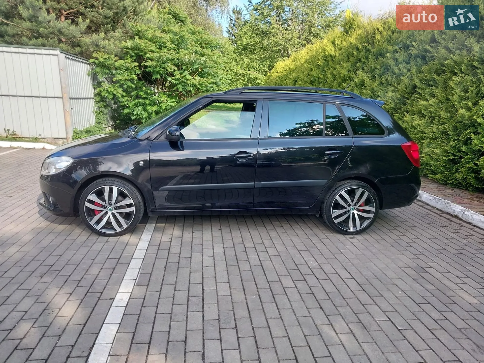 2010 Skoda Fabia - мініатюра 3
