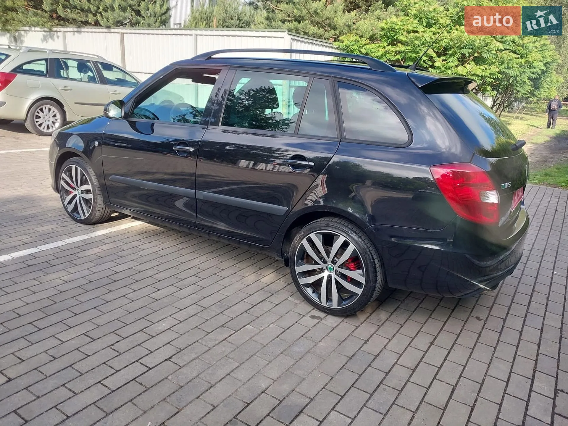 2010 Skoda Fabia - мініатюра 5