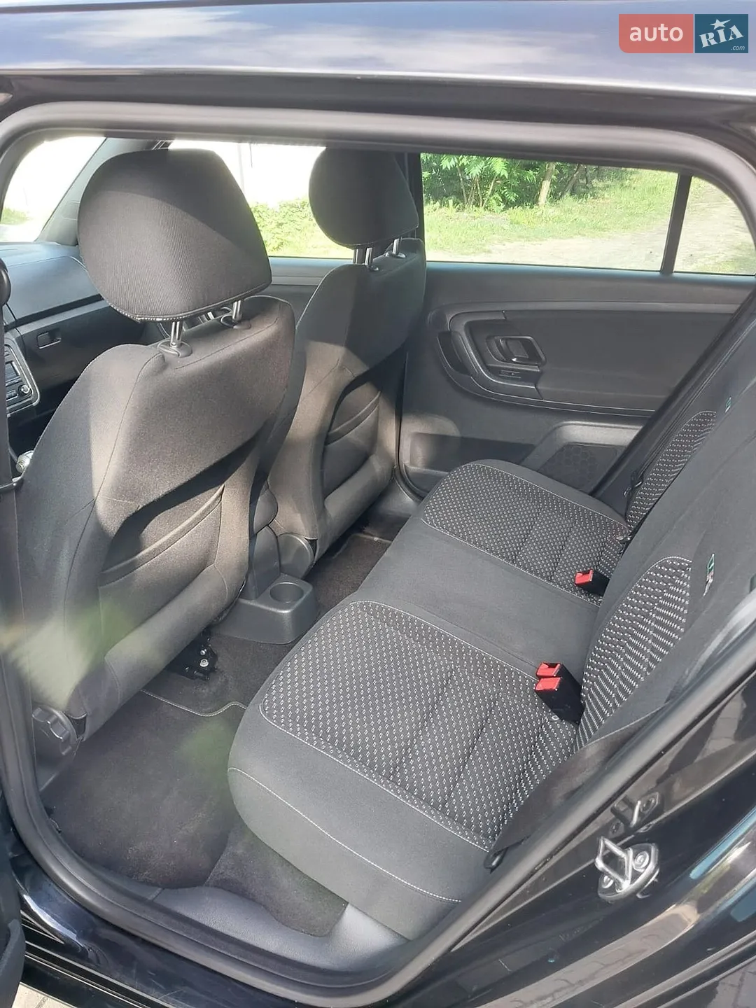 2010 Skoda Fabia - мініатюра 15