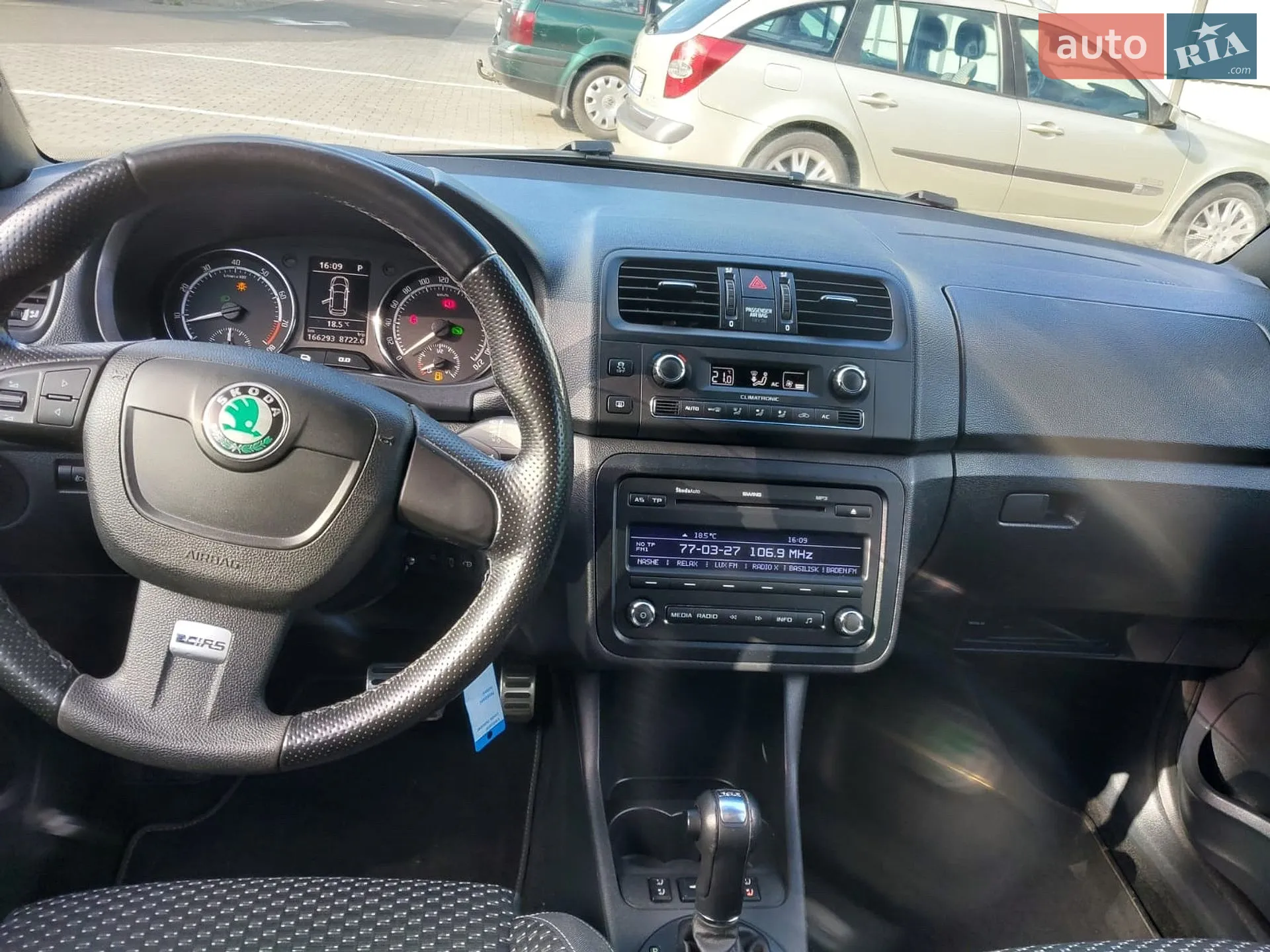 2010 Skoda Fabia - мініатюра 16
