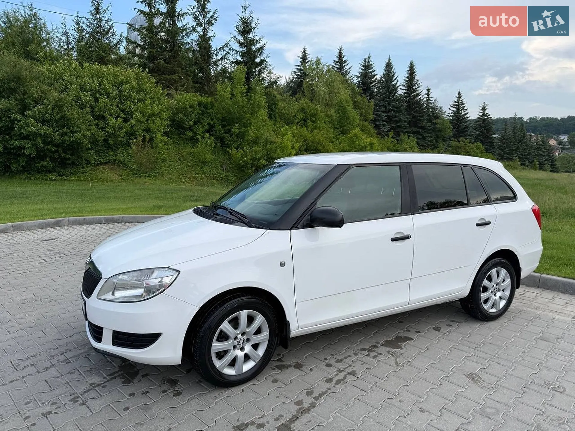 2014 Skoda Fabia - мініатюра 3