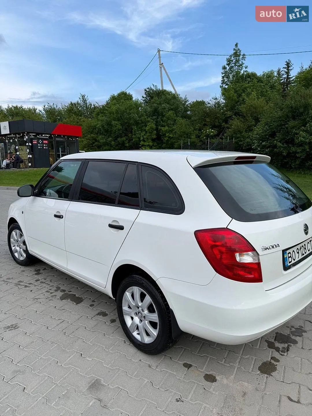 2014 Skoda Fabia - мініатюра 2