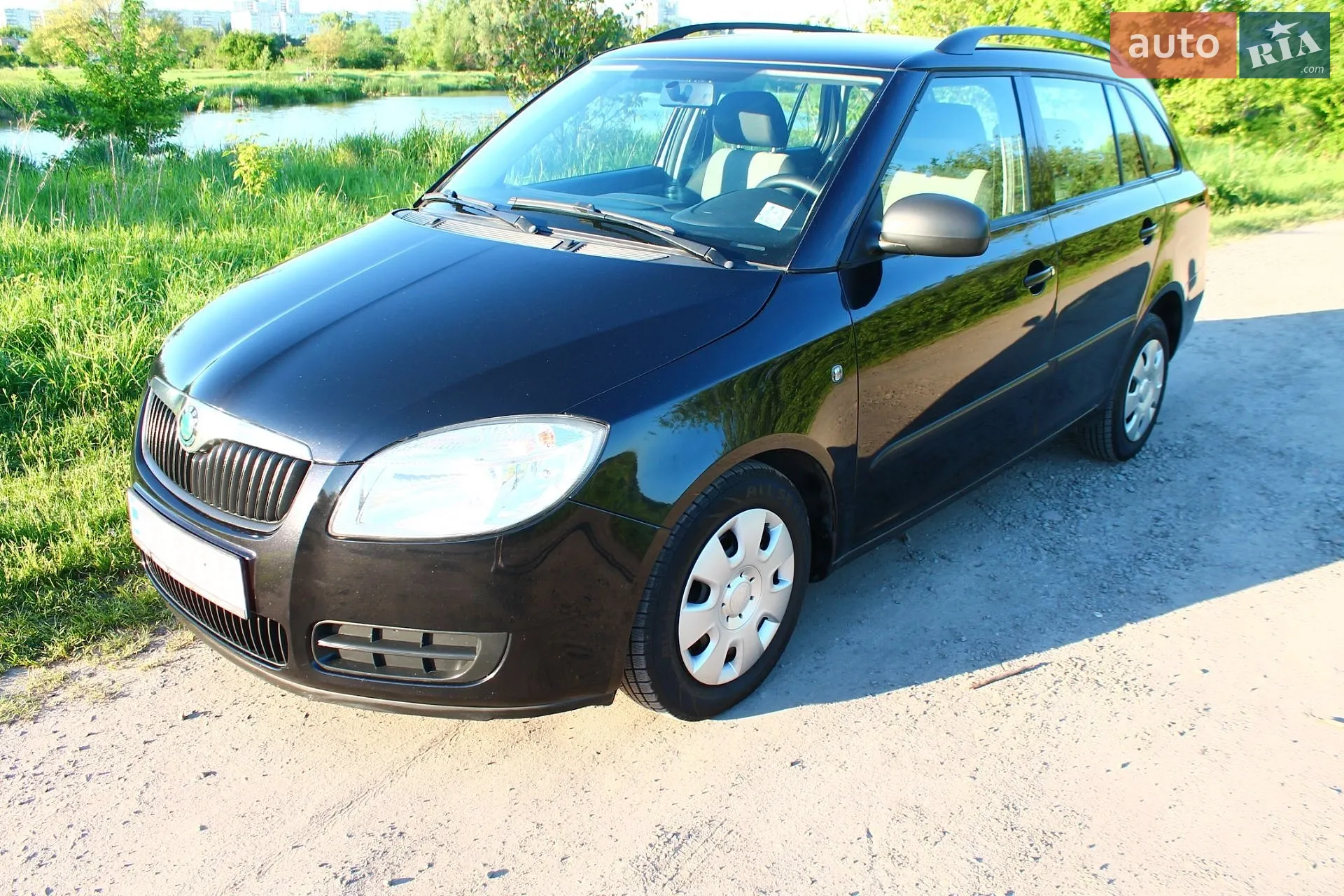 2010 Skoda Fabia - мініатюра 23
