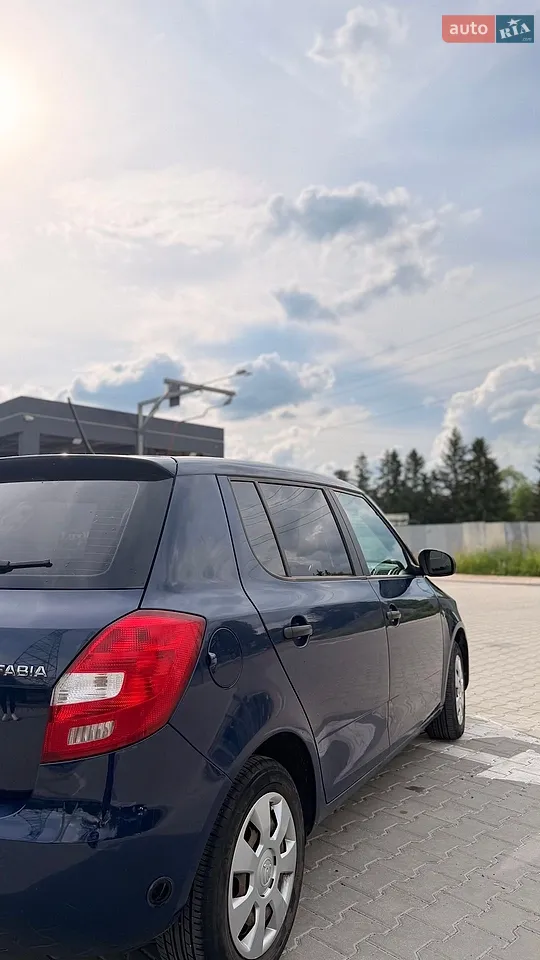 2014 Skoda Fabia - мініатюра 26