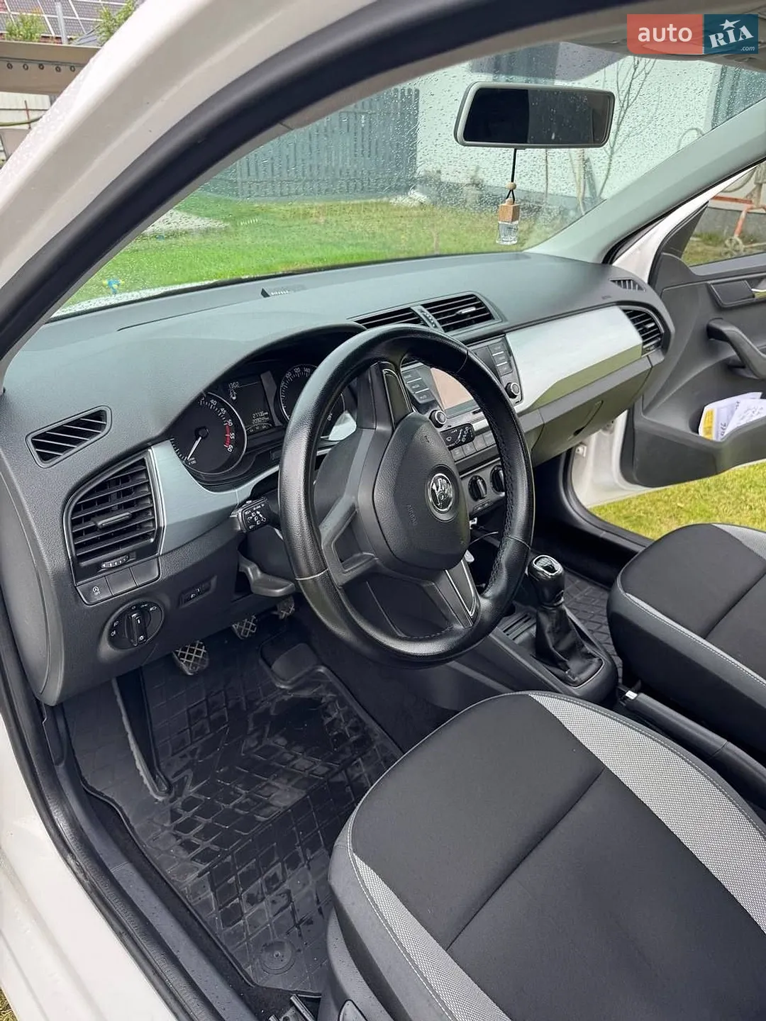 2016 Skoda Fabia - мініатюра 13