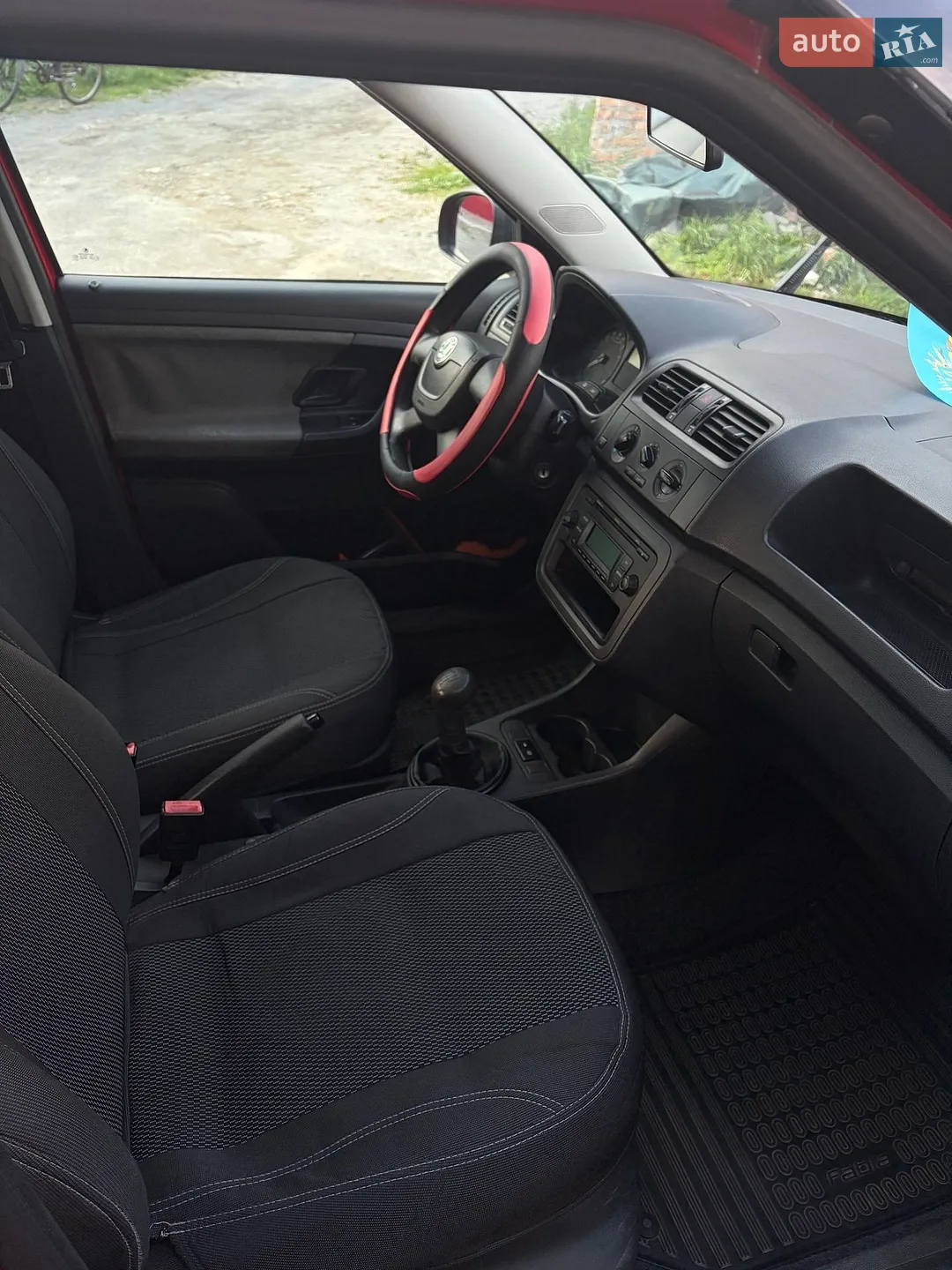 2012 Skoda Fabia - мініатюра 8