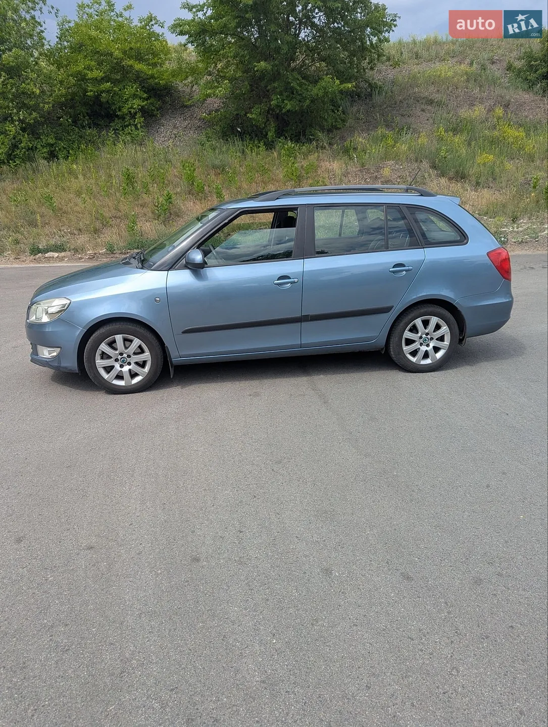 2011 Skoda Fabia - мініатюра 9