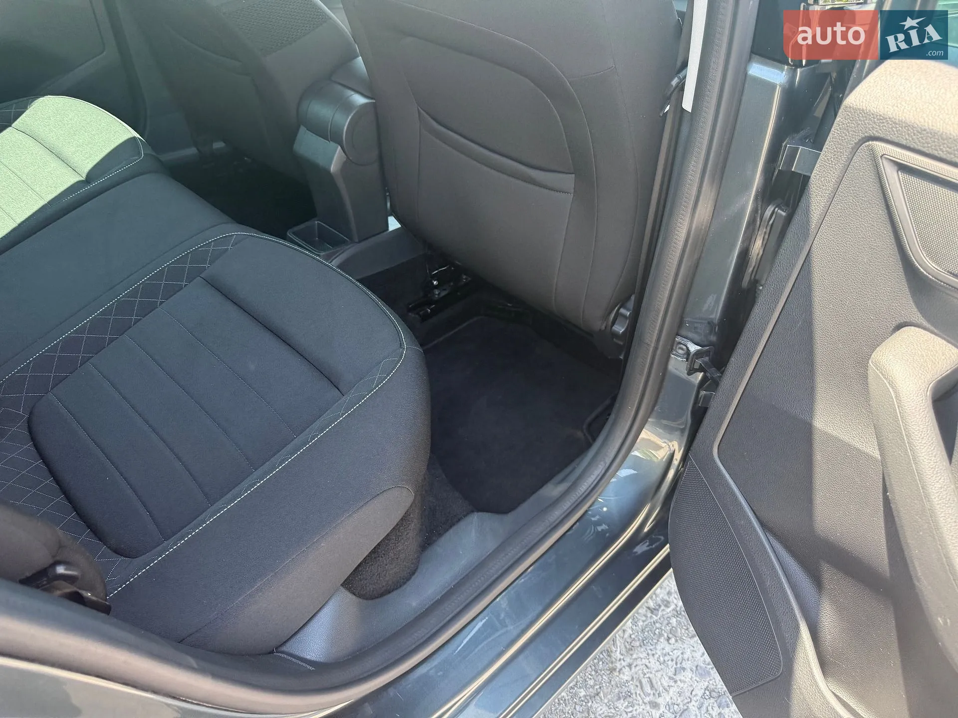 2015 Skoda Fabia - мініатюра 43
